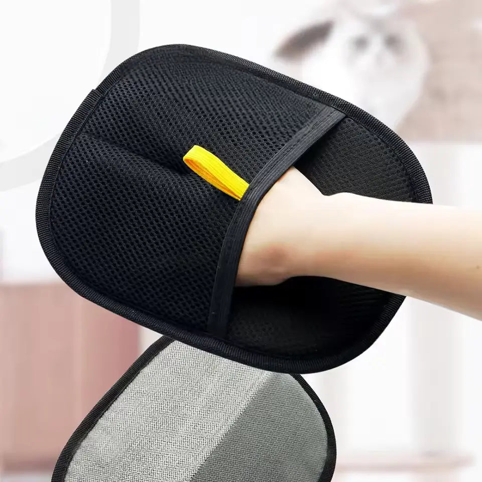 Pet Hair Removing Glove by Accestory